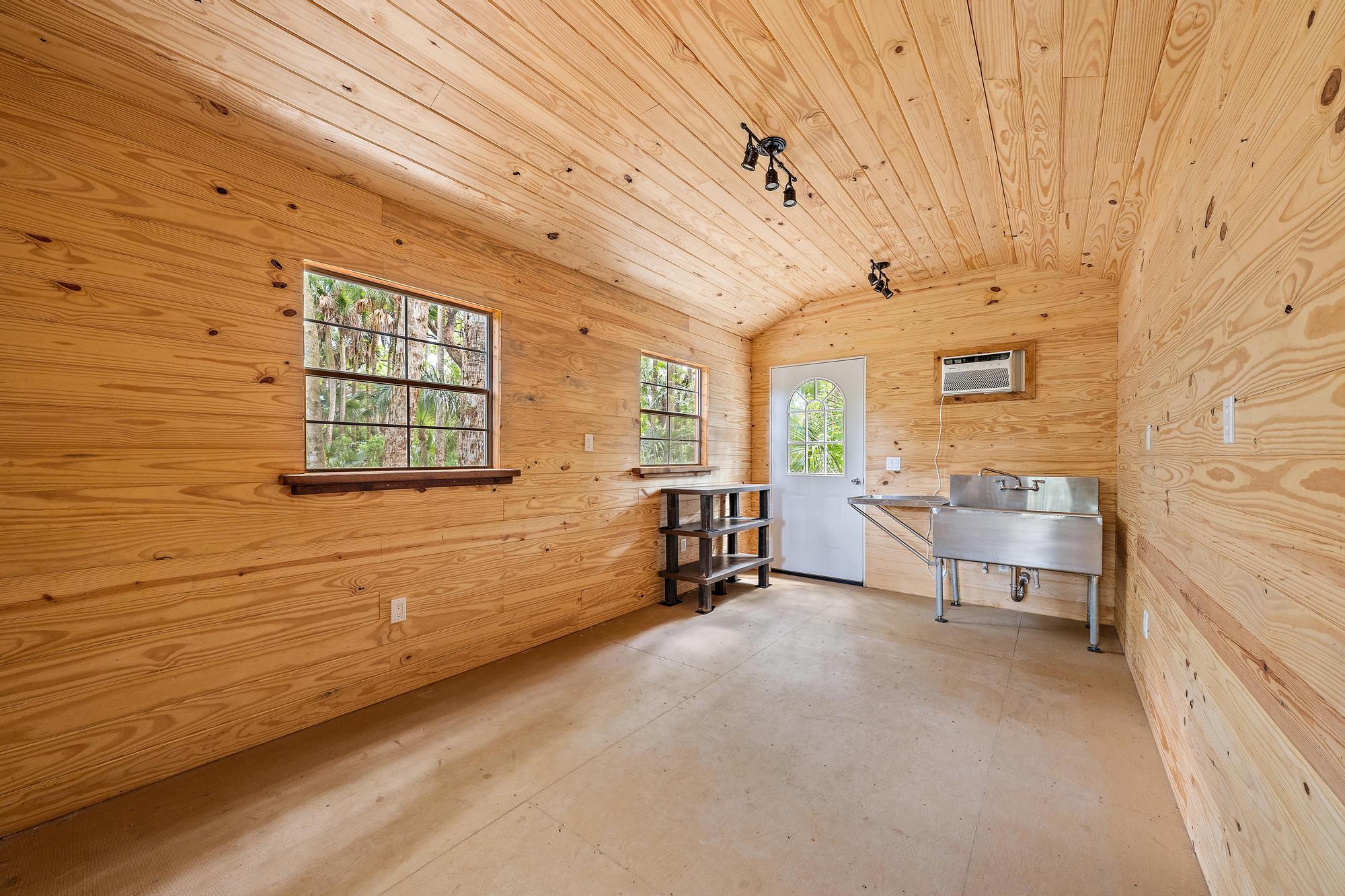 ACREAGE - Residential