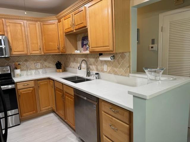 Imperial Point Colonnades - Residential