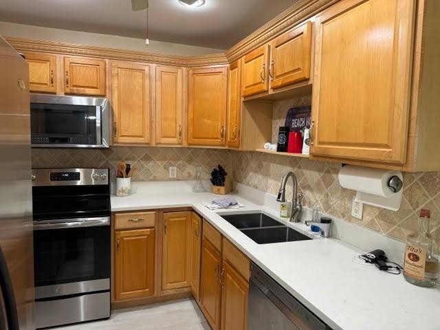 Imperial Point Colonnades - Residential