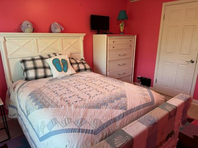 Imperial Point Colonnades - Residential