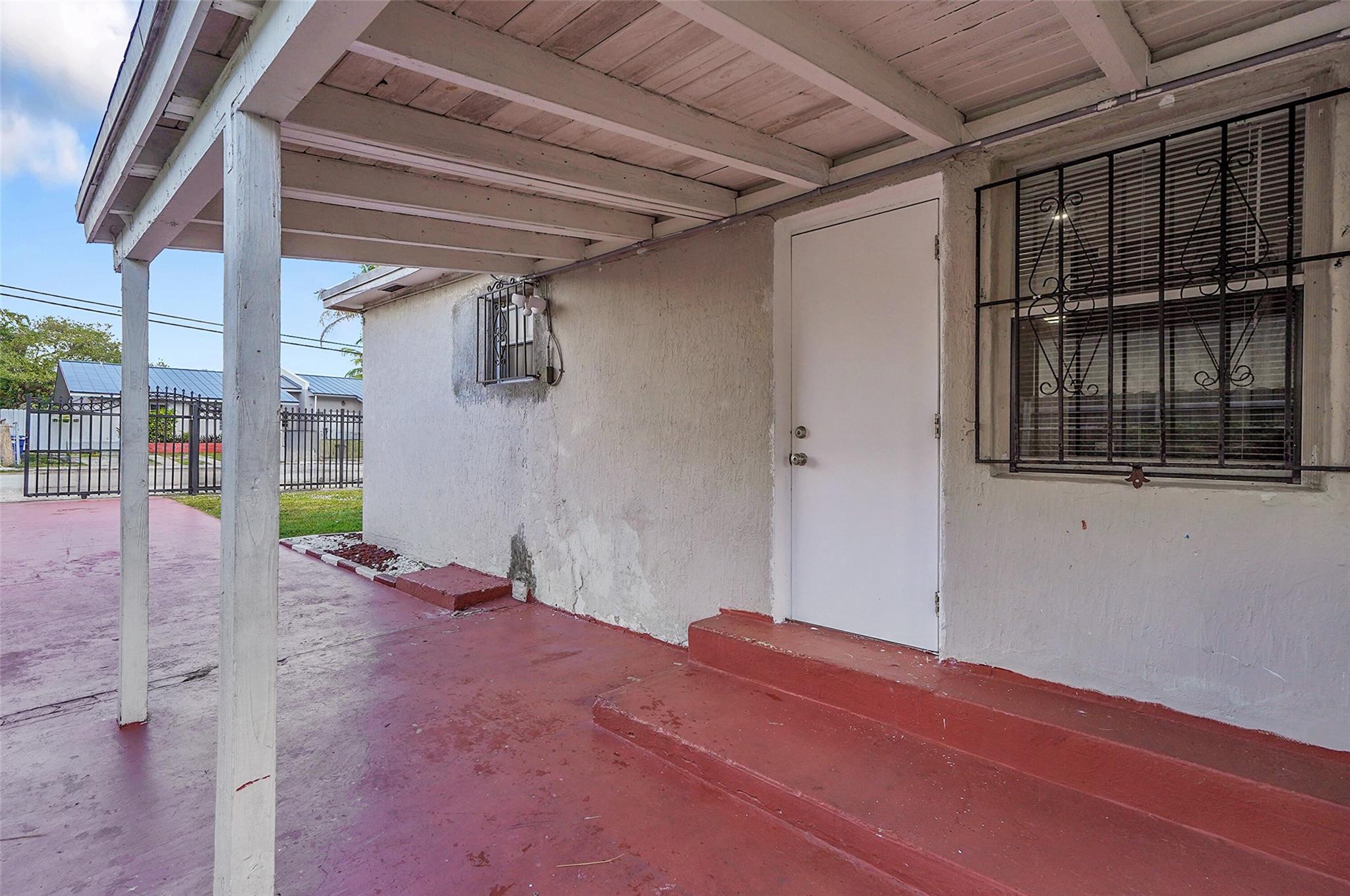 ARCH CREEKS ESTATES - Residential Lease