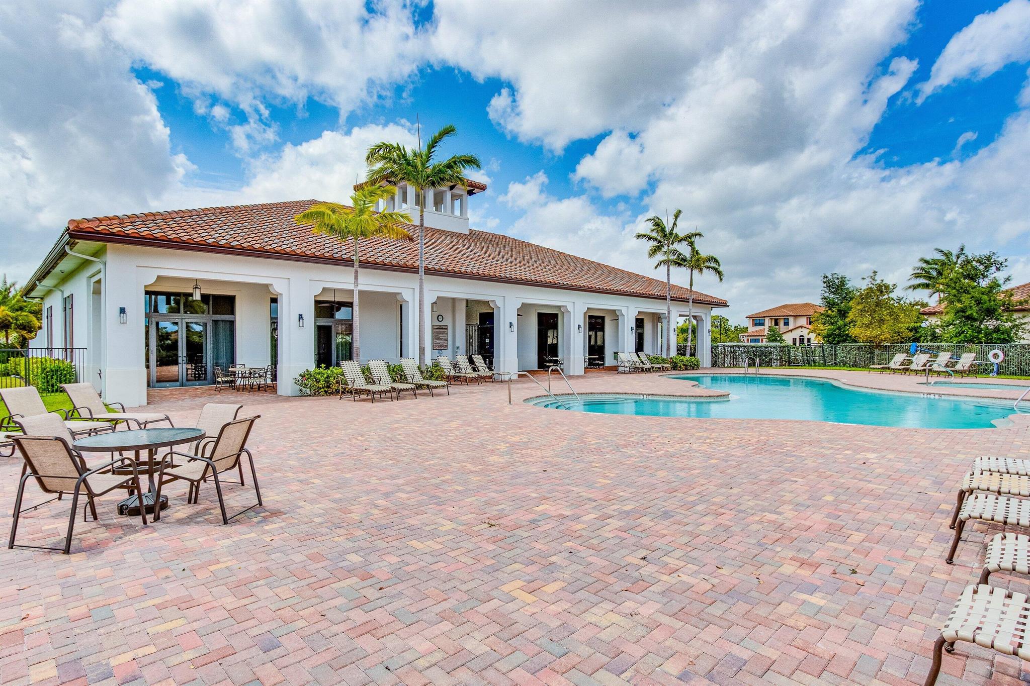 OSPREY OAKS - Residential