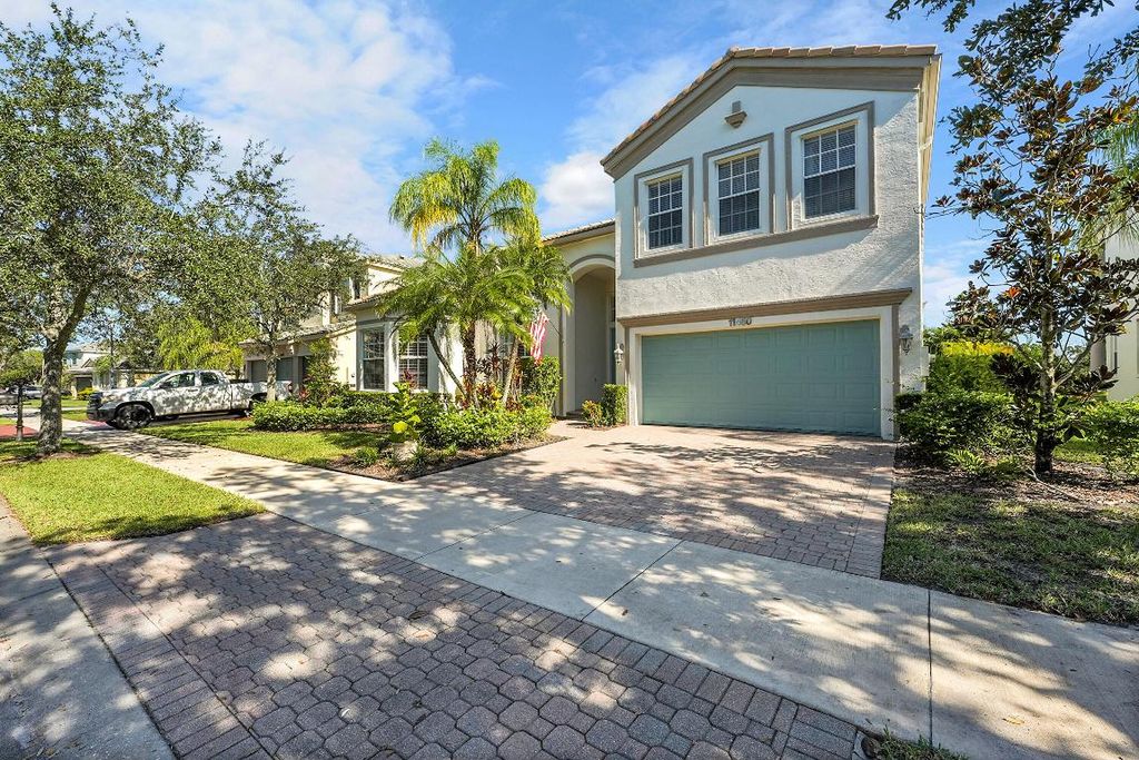 Photo of 11460 SW Fieldstone Way, Port Saint Lucie, FL 34987 (MLS # R11134107)