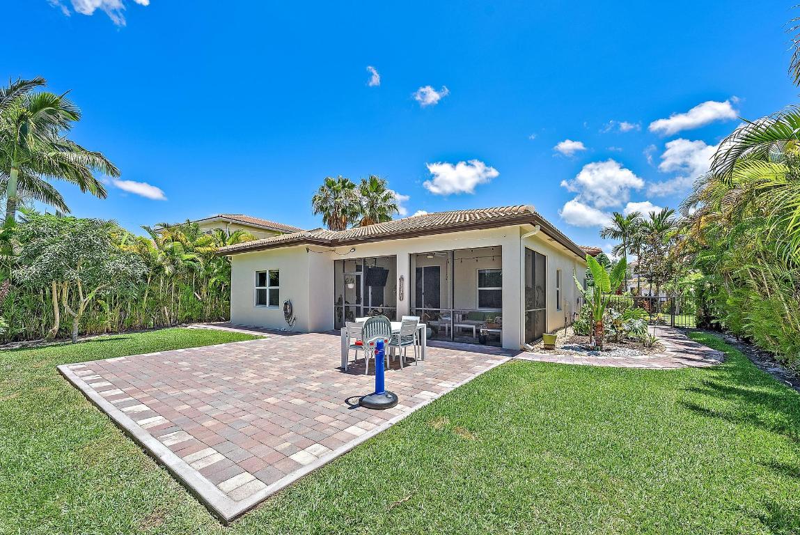 LOXAHATCHEE RESERVE NORTH - Residential Lease