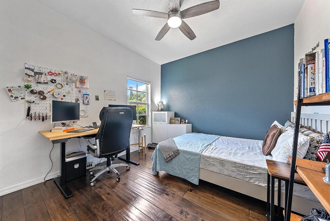 LOXAHATCHEE RESERVE NORTH - Residential Lease