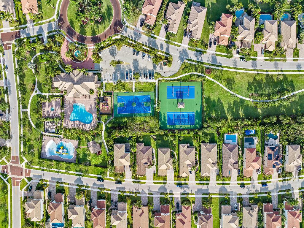 LOXAHATCHEE RESERVE NORTH - Residential Lease