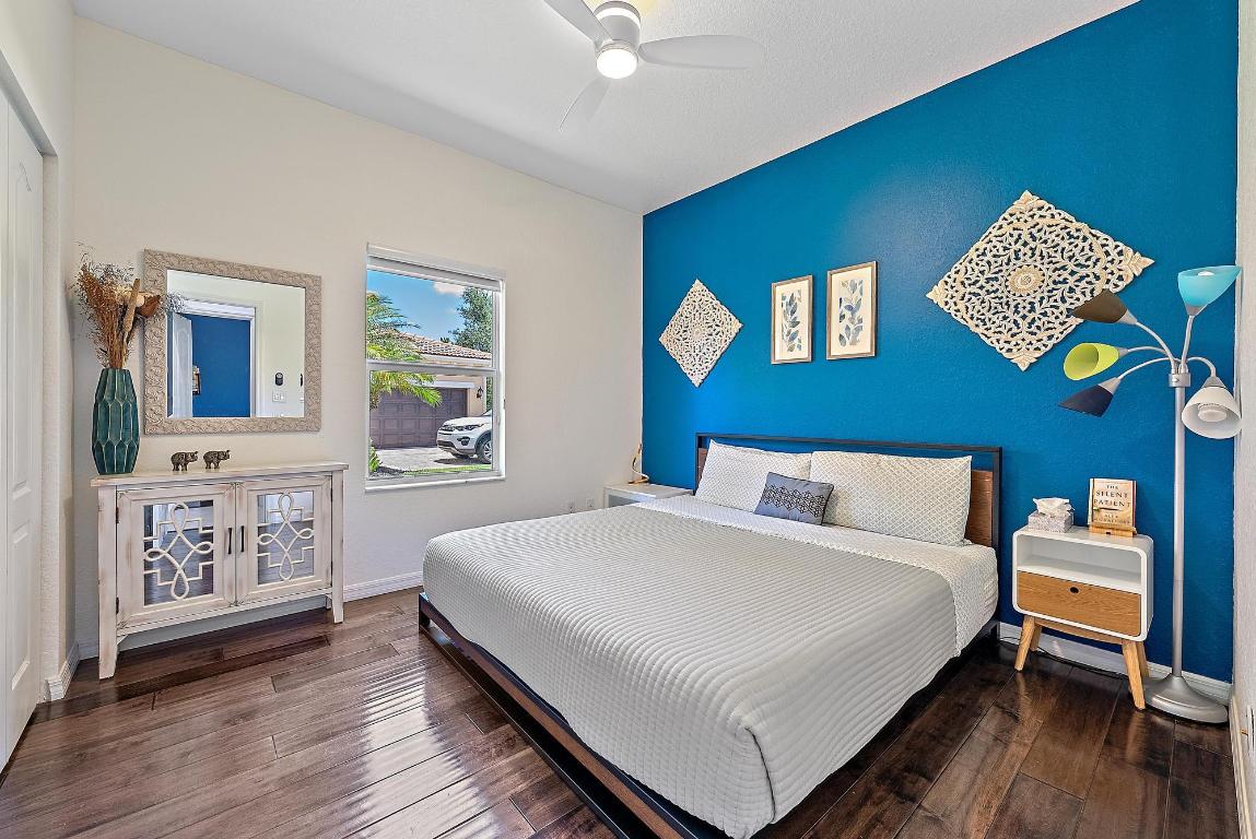 LOXAHATCHEE RESERVE NORTH - Residential Lease