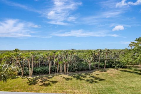 A home in Hutchinson Island