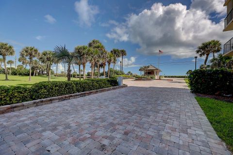 A home in Hutchinson Island