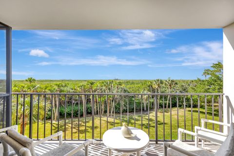 A home in Hutchinson Island