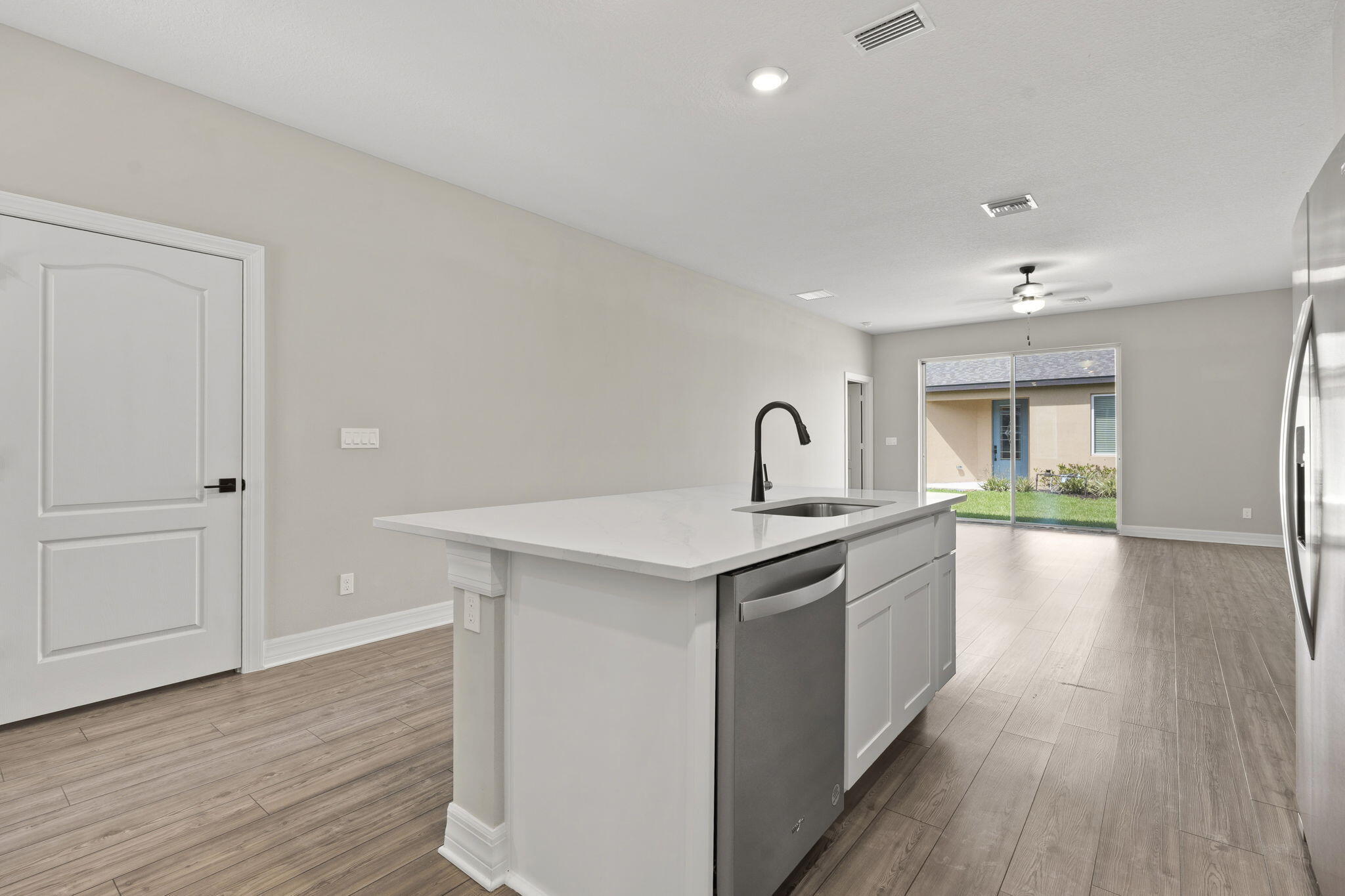 CELEBRATION POINTE - Residential