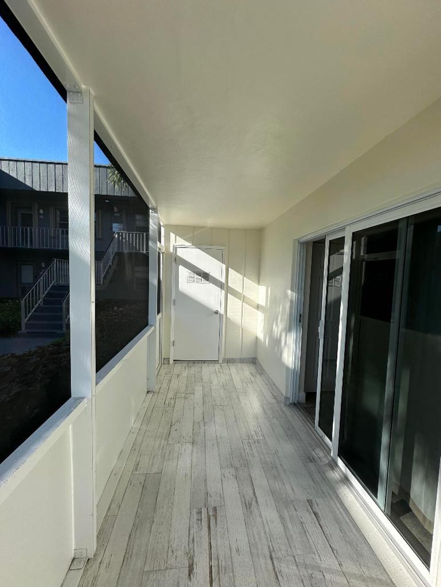 VERY NICE UNIT READY FOR NEW OWNER.