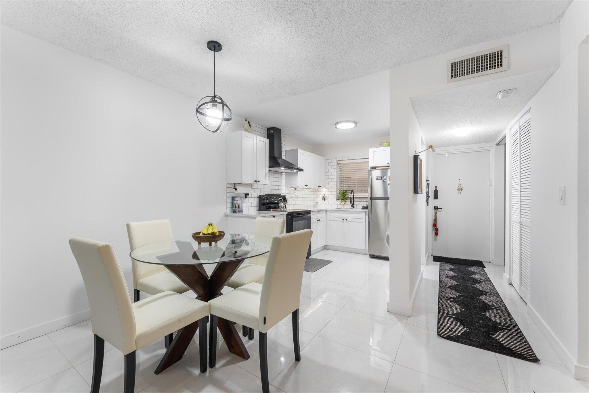 QUAIL RUN OF SUNRISE - Residential