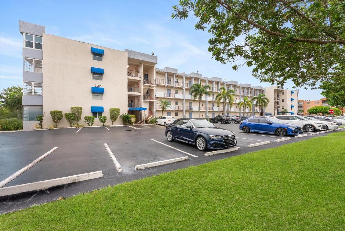 QUAIL RUN OF SUNRISE - Residential