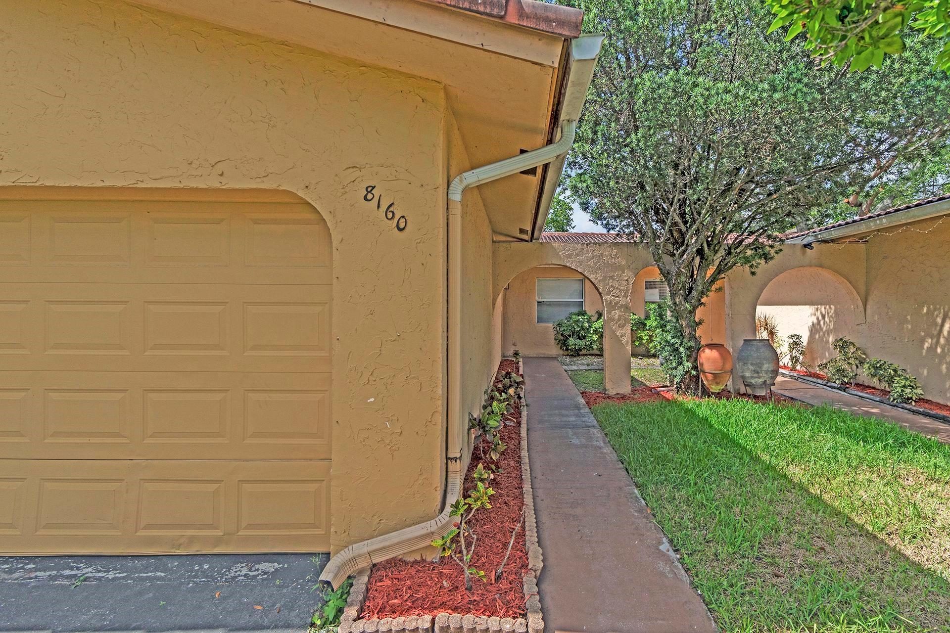 8160-8170 NW 40th St