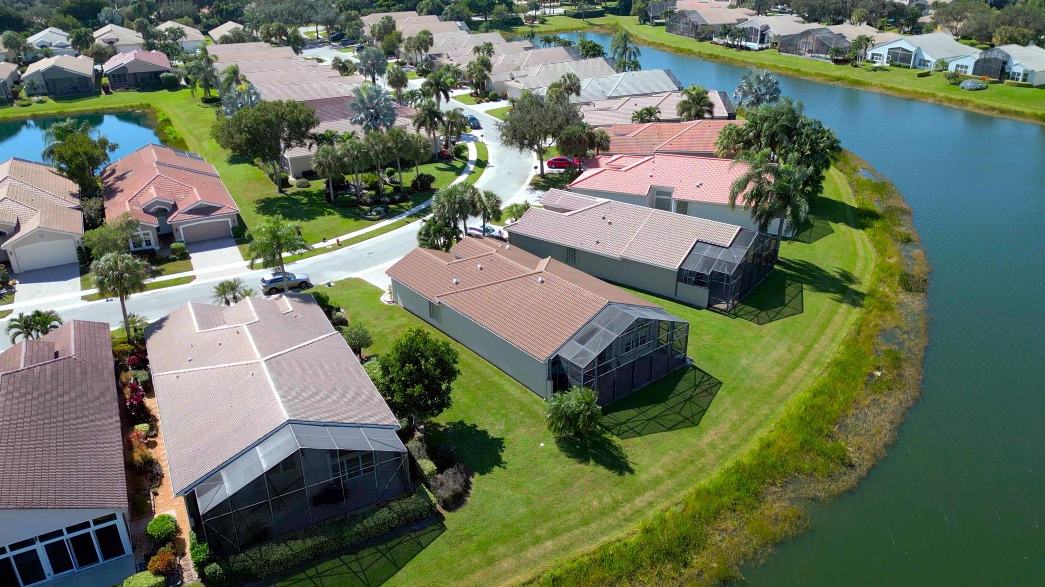 VALENCIA FALLS 7 - Residential