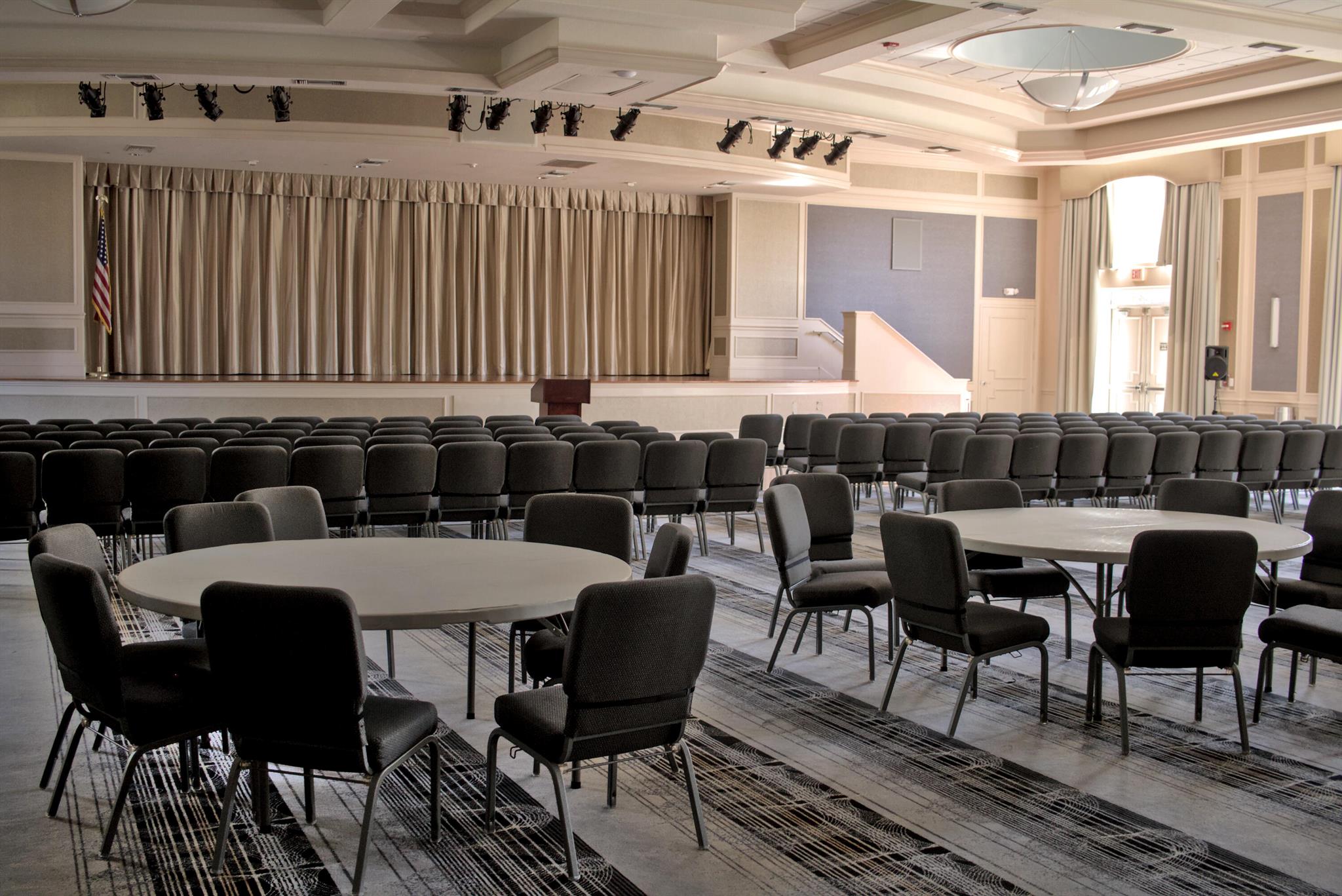 VALENCIA FALLS 7 - Residential