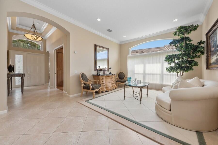 VALENCIA FALLS 7 - Residential