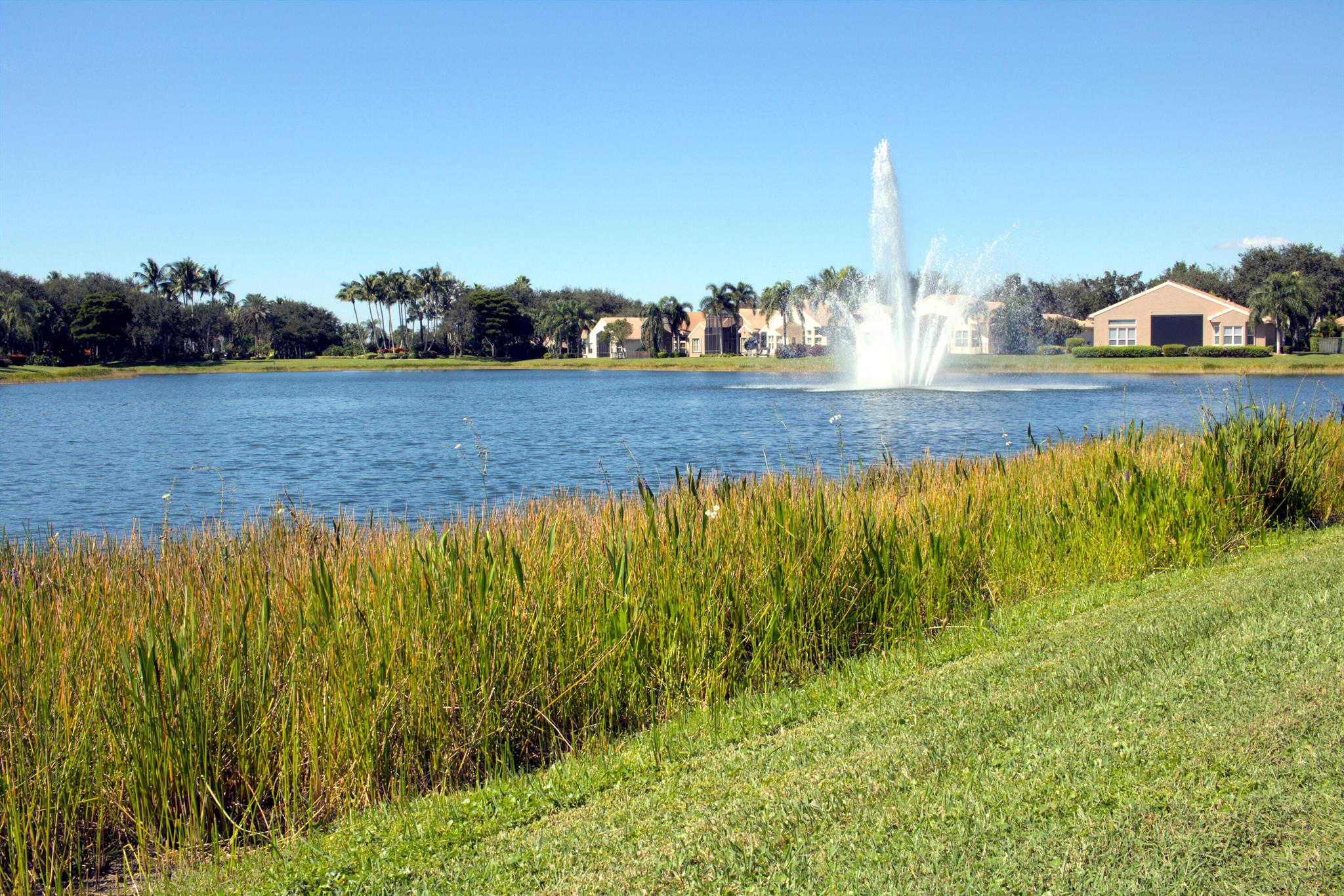 VALENCIA FALLS 7 - Residential