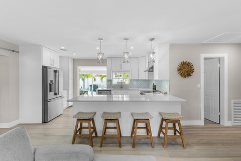 Tiny photo for 612 SE 10th Avenue, Deerfield Beach, FL 33441 (MLS # B26034346)