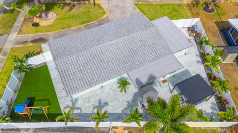 Tiny photo for 612 SE 10th Avenue, Deerfield Beach, FL 33441 (MLS # B26034346)