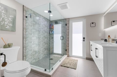 Tiny photo for 612 SE 10th Avenue, Deerfield Beach, FL 33441 (MLS # B26034346)