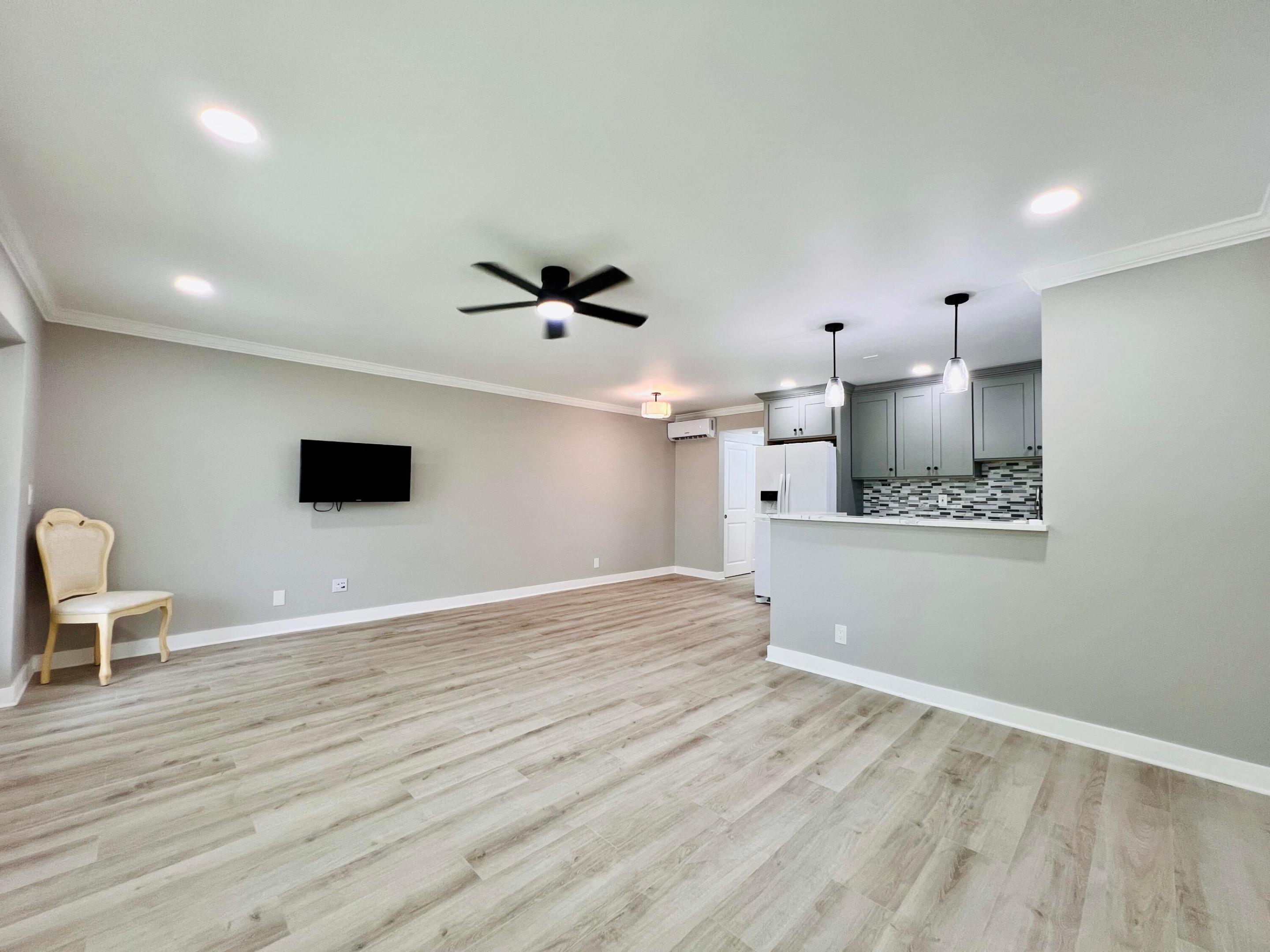 15 Bedford A