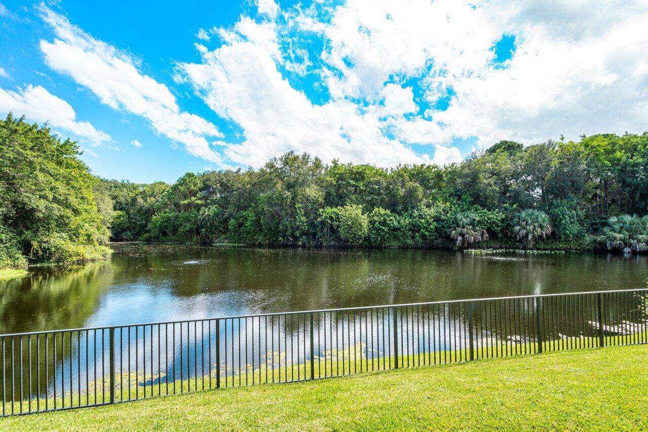 FRENCHMANS CREEK - Residential