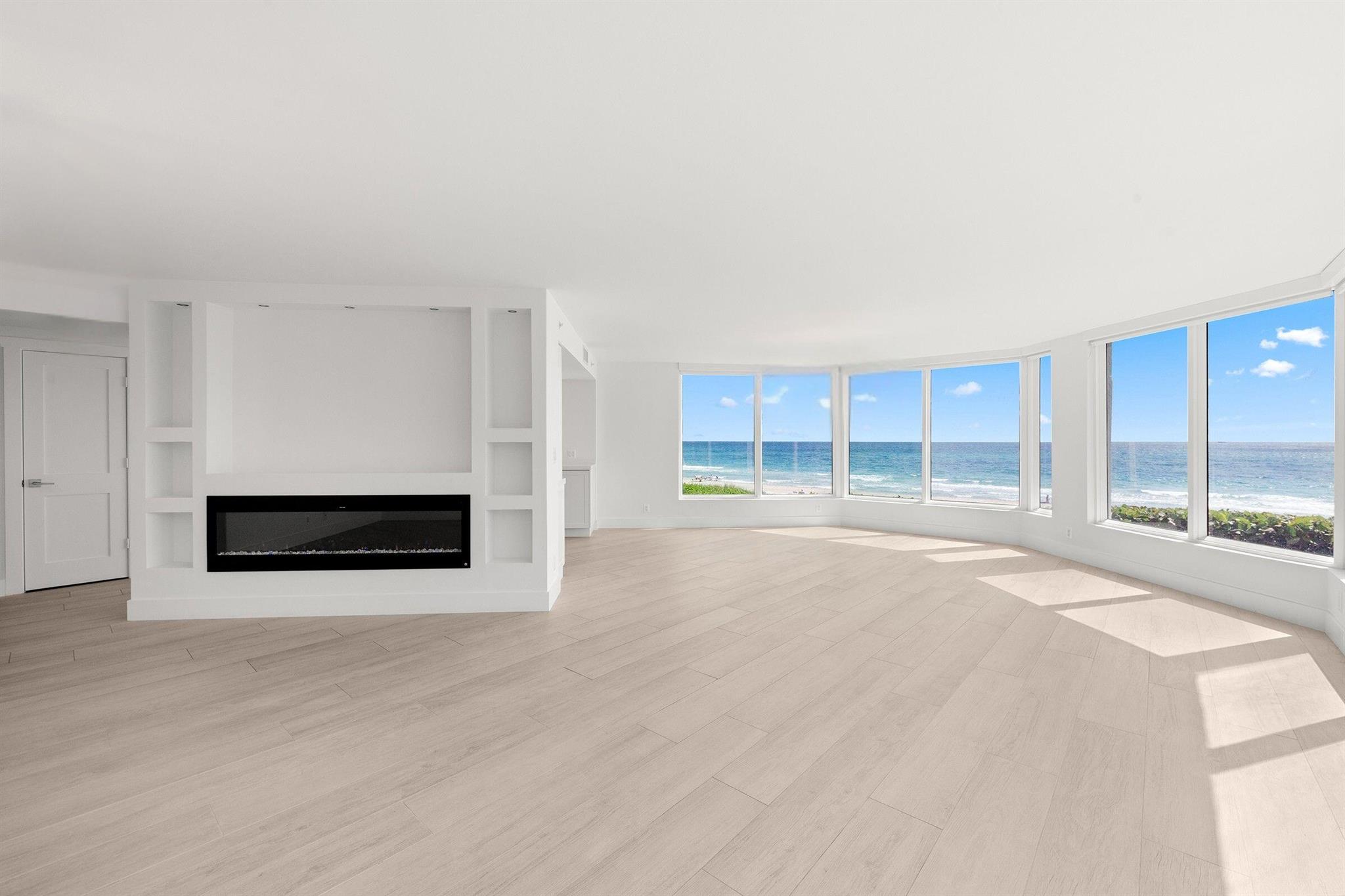 TOWNHOUSES OF HIGHLAND BE - Residential