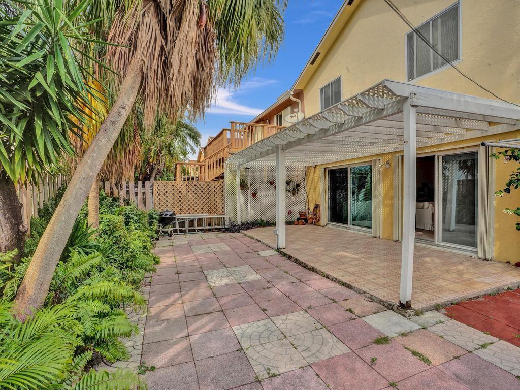 MARINELLO ESTATES - Residential