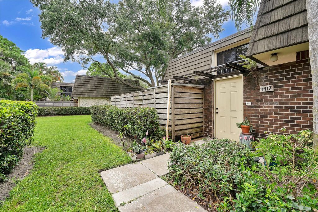 Photo of 1417 14th Terrace #1417, Palm Beach Gardens, FL 33418 (MLS # F10451100)