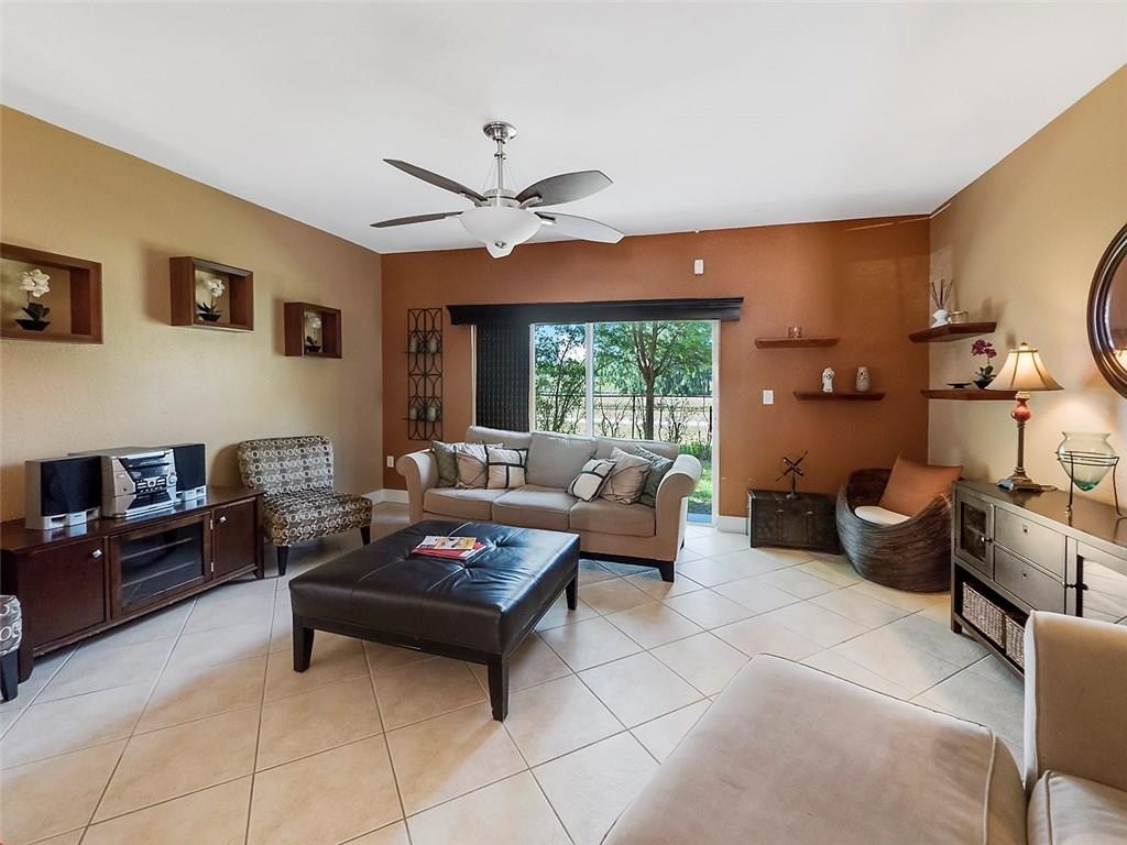 Las Terrazas - Residential