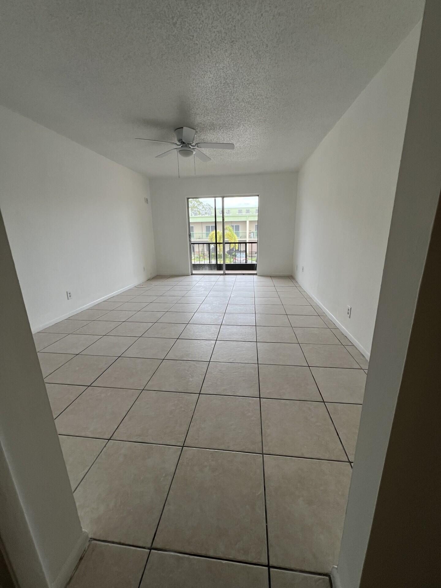 RAMBLEWOOD EAST CONDO - Residential Lease