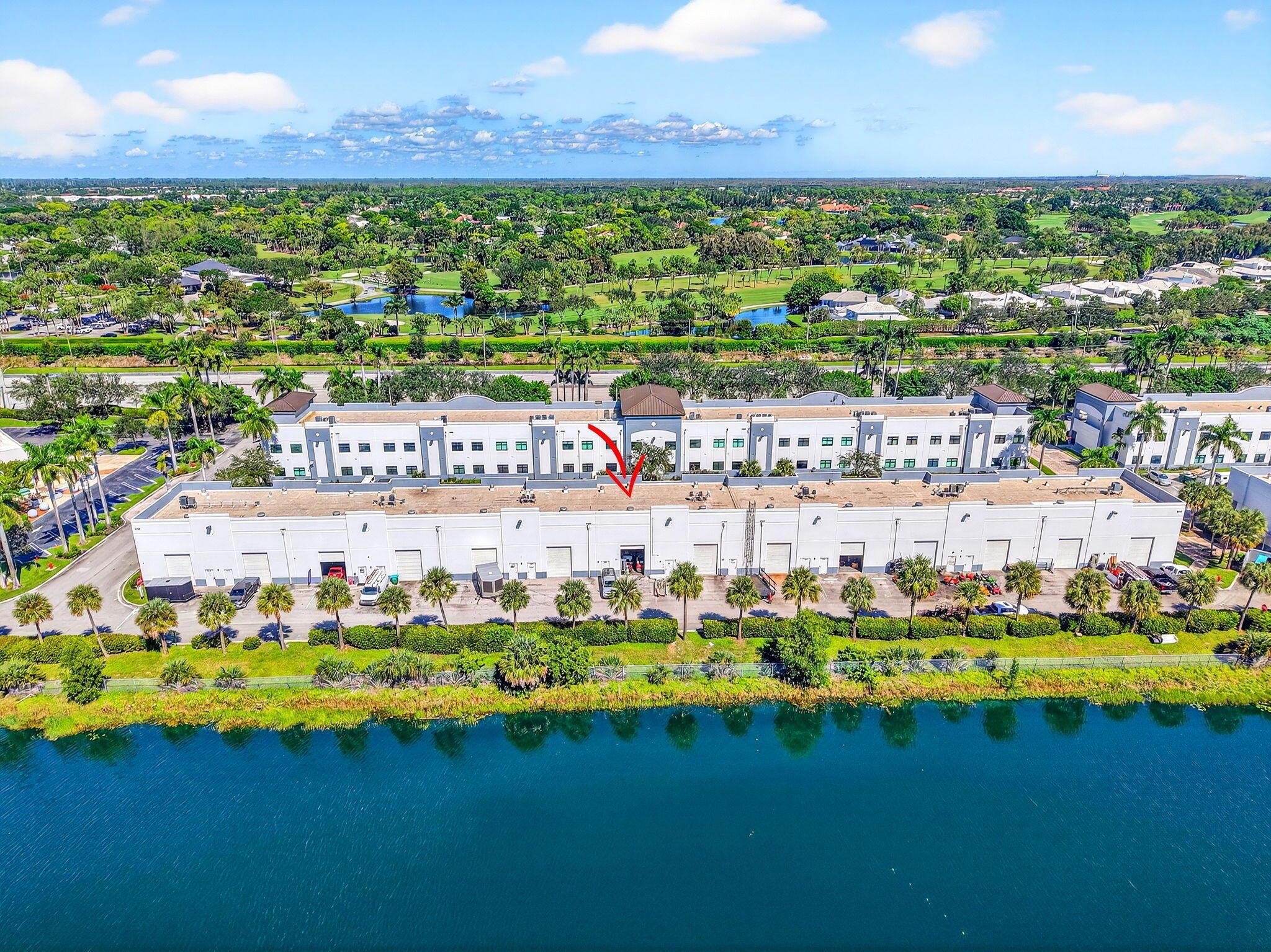 ROYAL PALM BUSINESS PLAZA - Commercial Sale