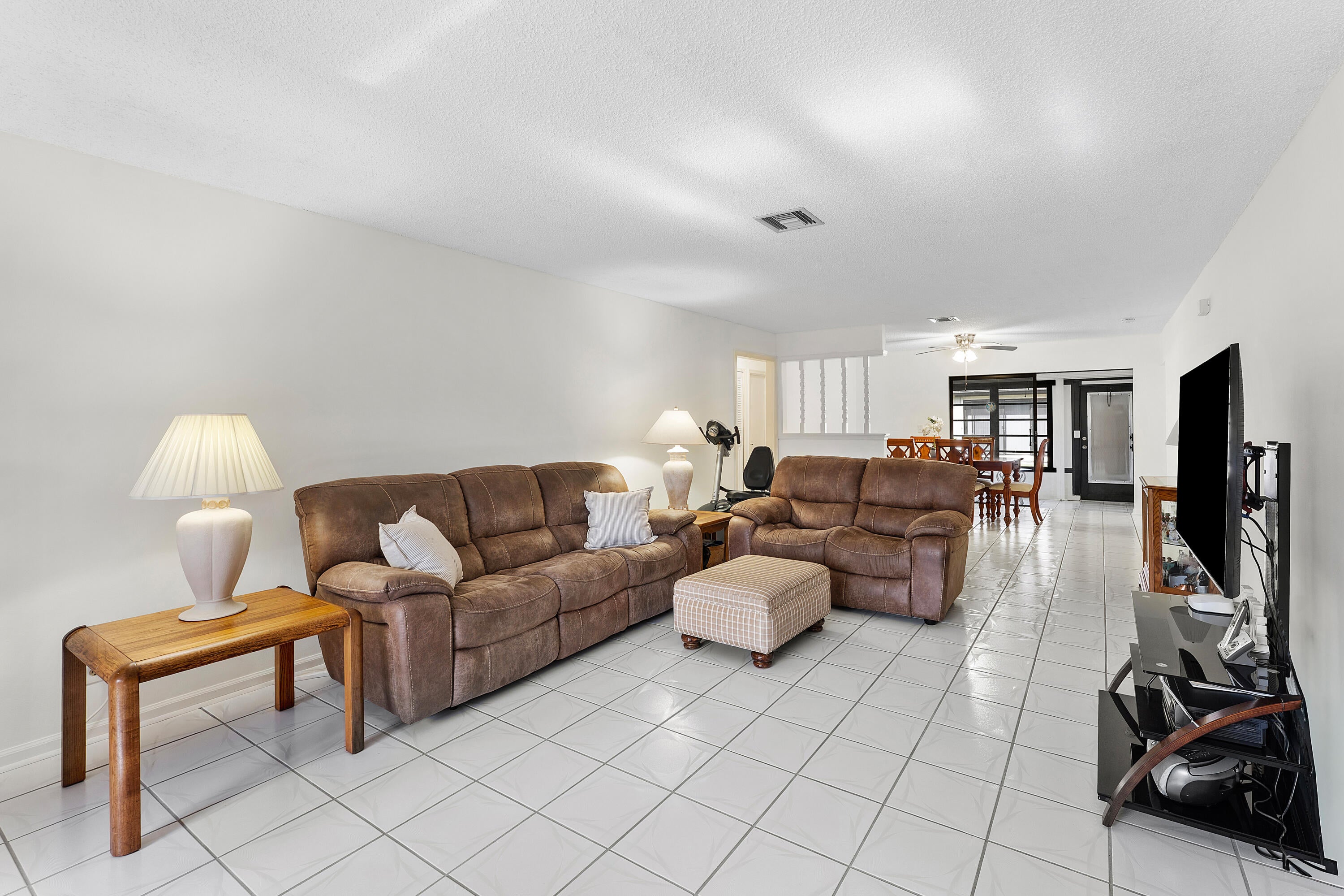 4903 EQUESTRIAN Circle A