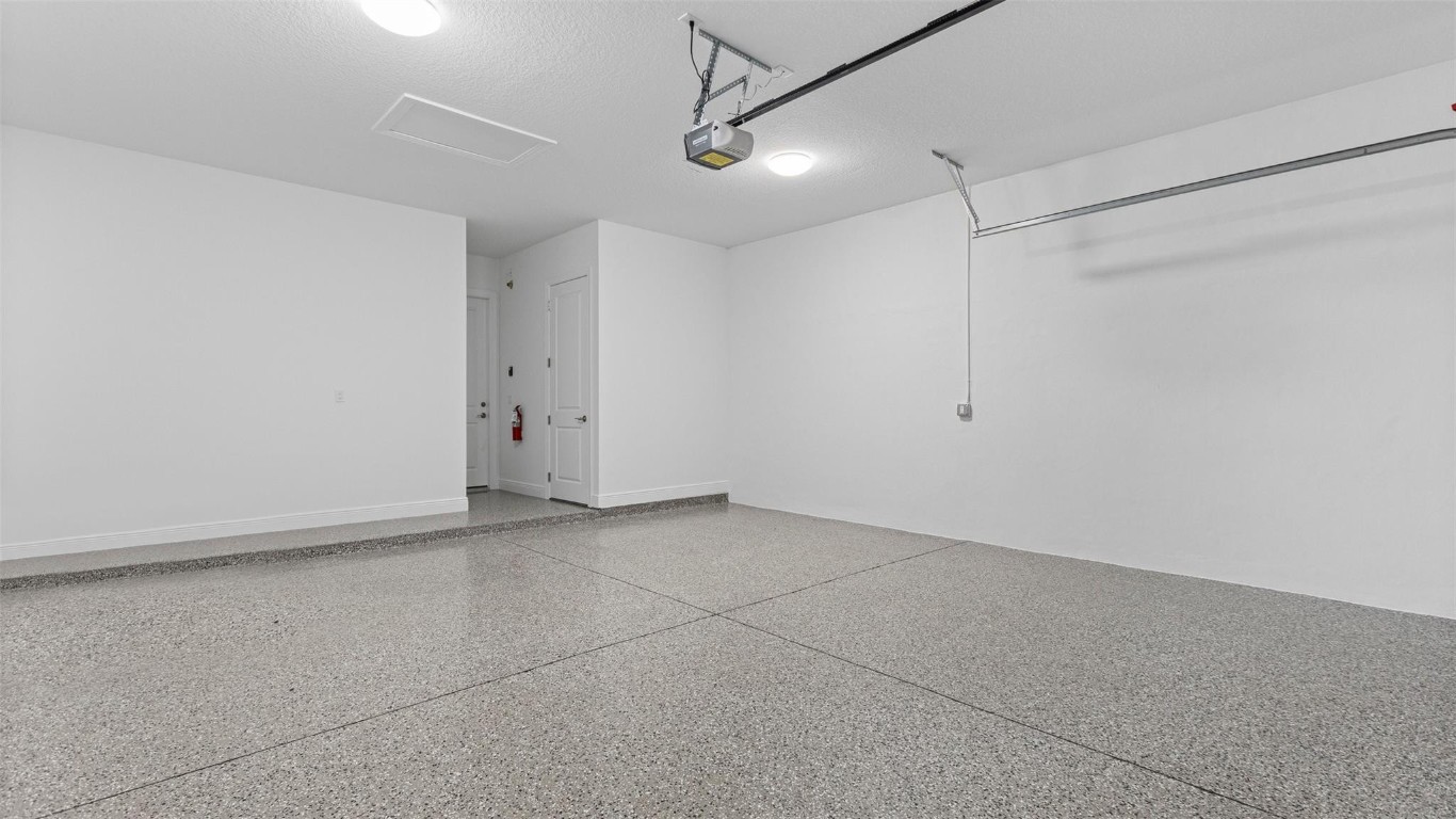 CRESSWIND PALM BEACH - Residential