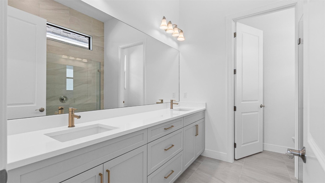 CRESSWIND PALM BEACH - Residential