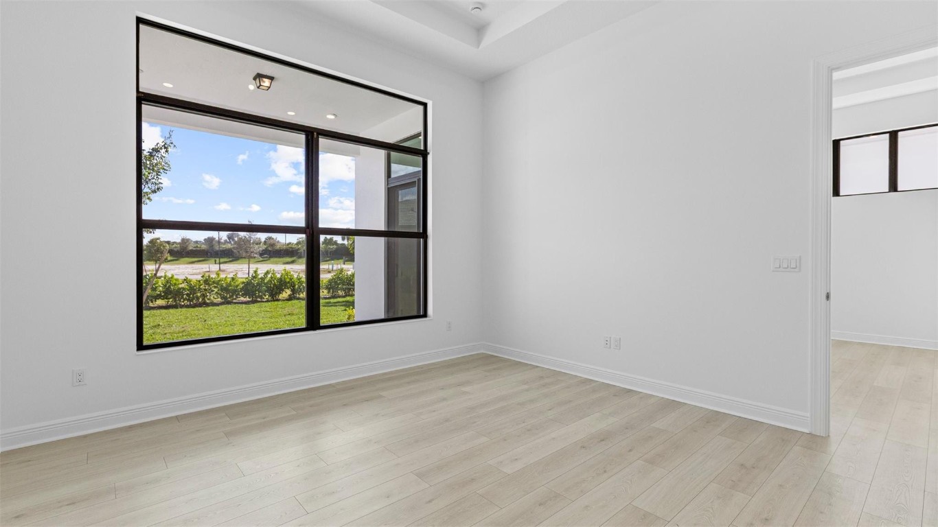 CRESSWIND PALM BEACH - Residential