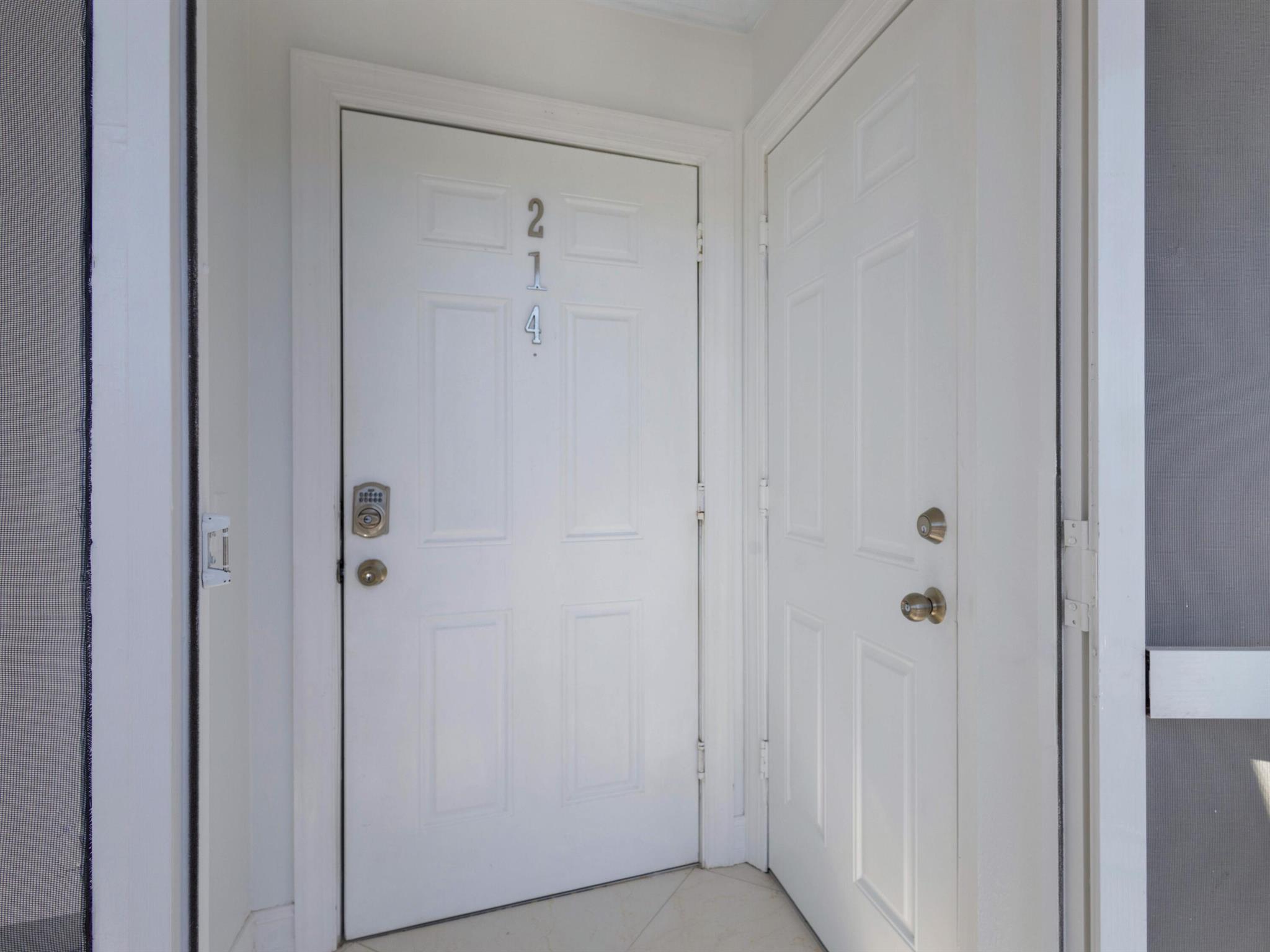 701 NE Harbour Terrace 2140