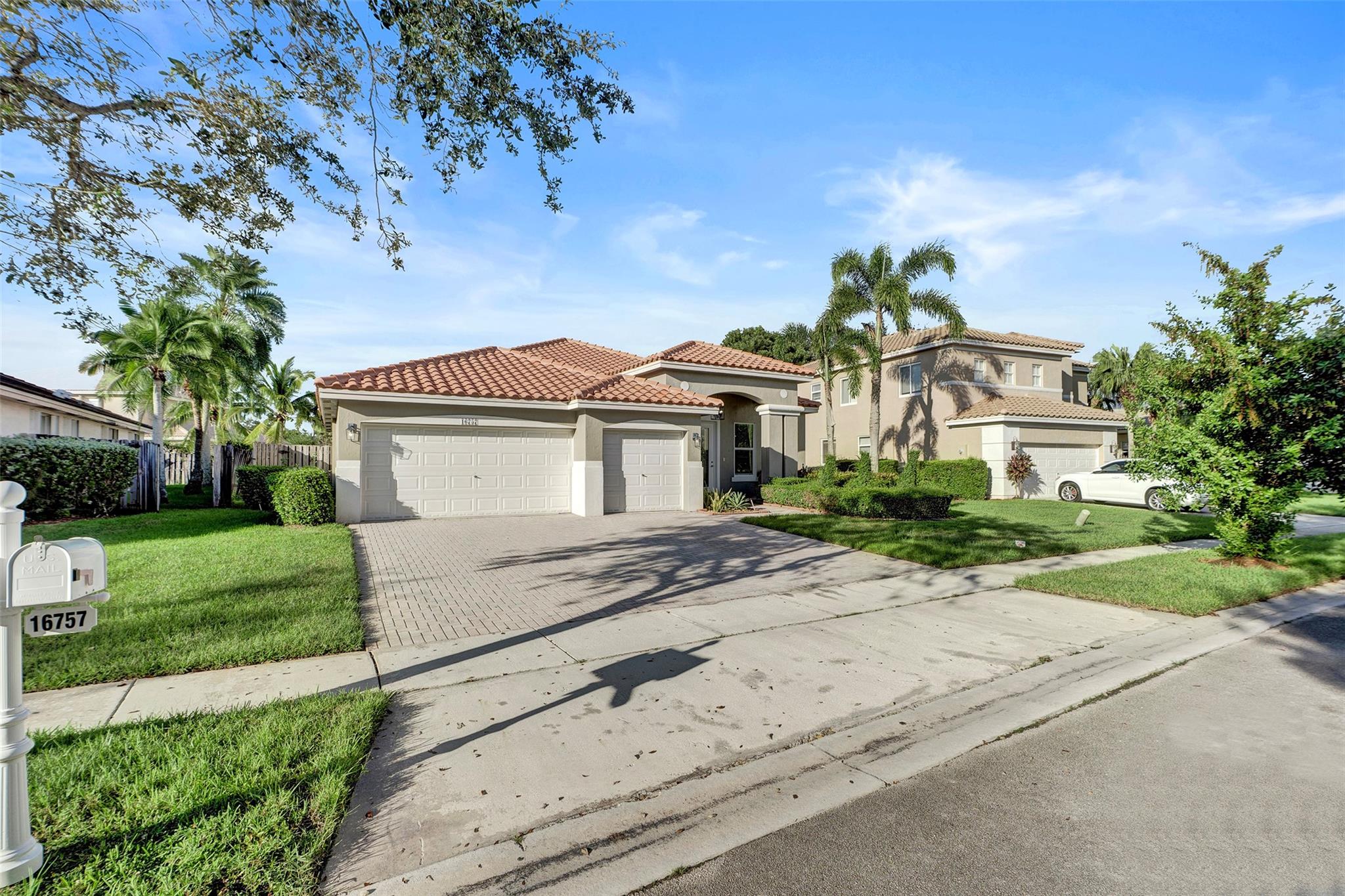 Pembroke Isles IV 163-22 - Residential