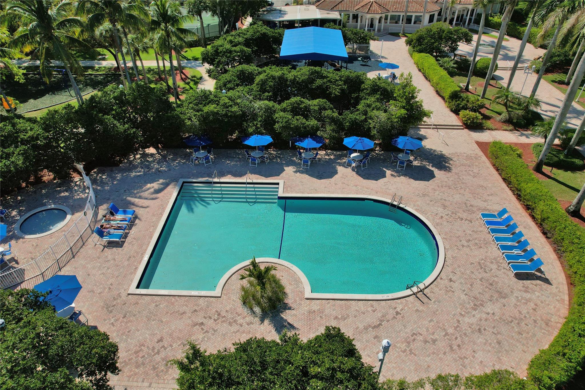 Pembroke Isles IV 163-22 - Residential