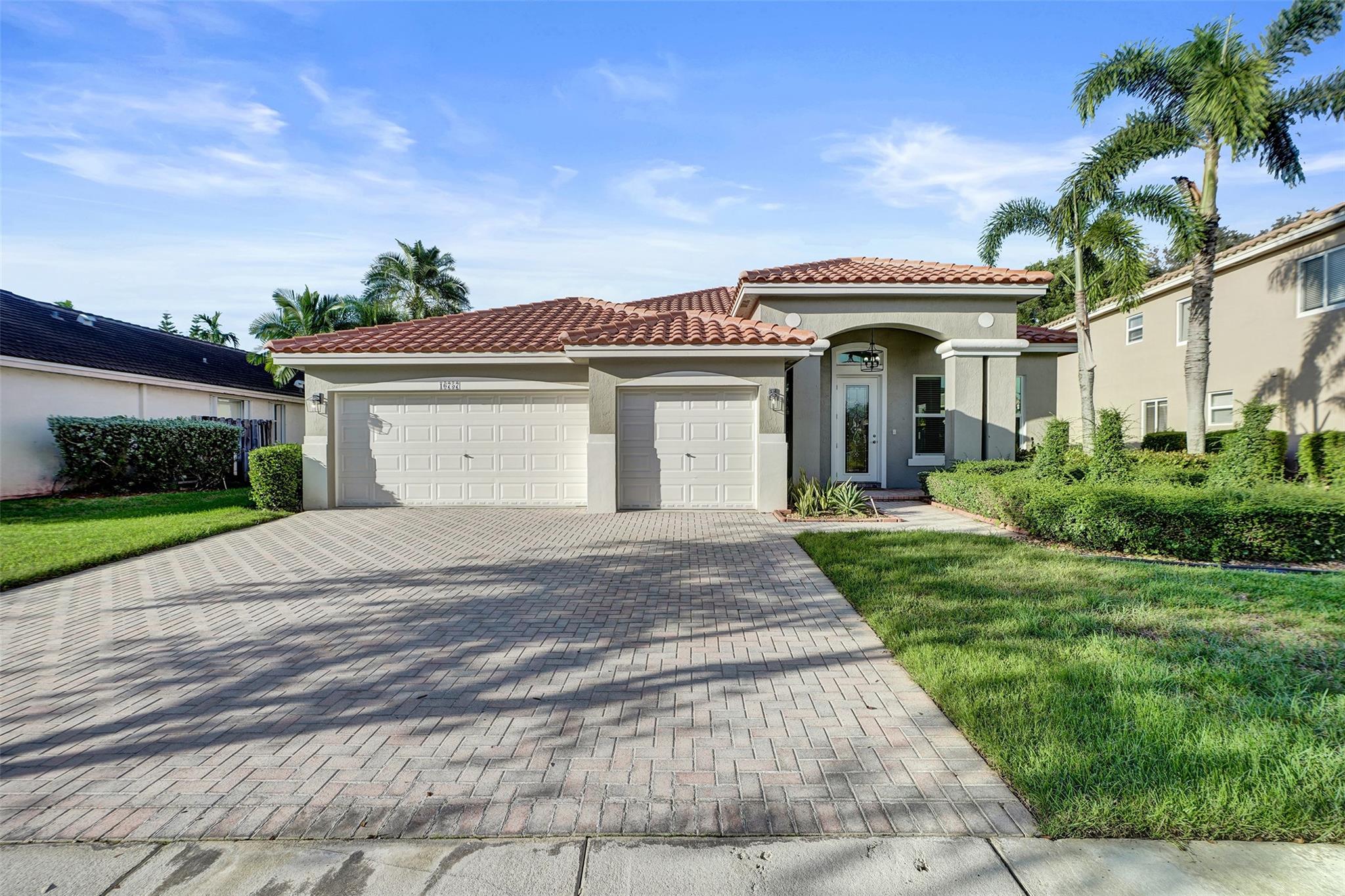 Pembroke Isles IV 163-22 - Residential