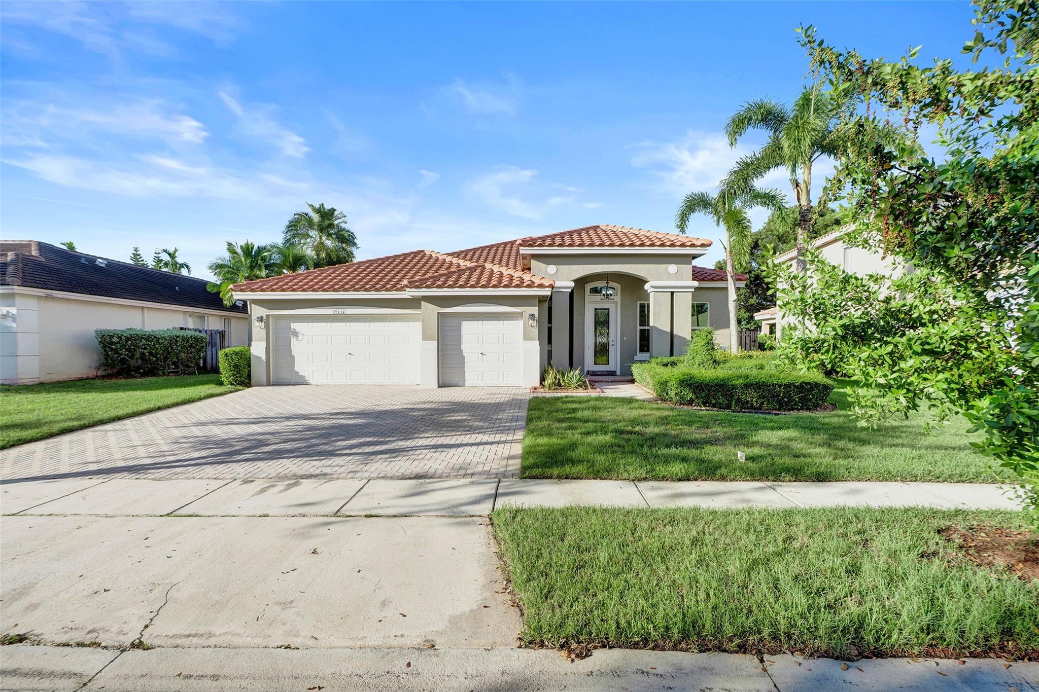 Pembroke Isles IV 163-22 - Residential