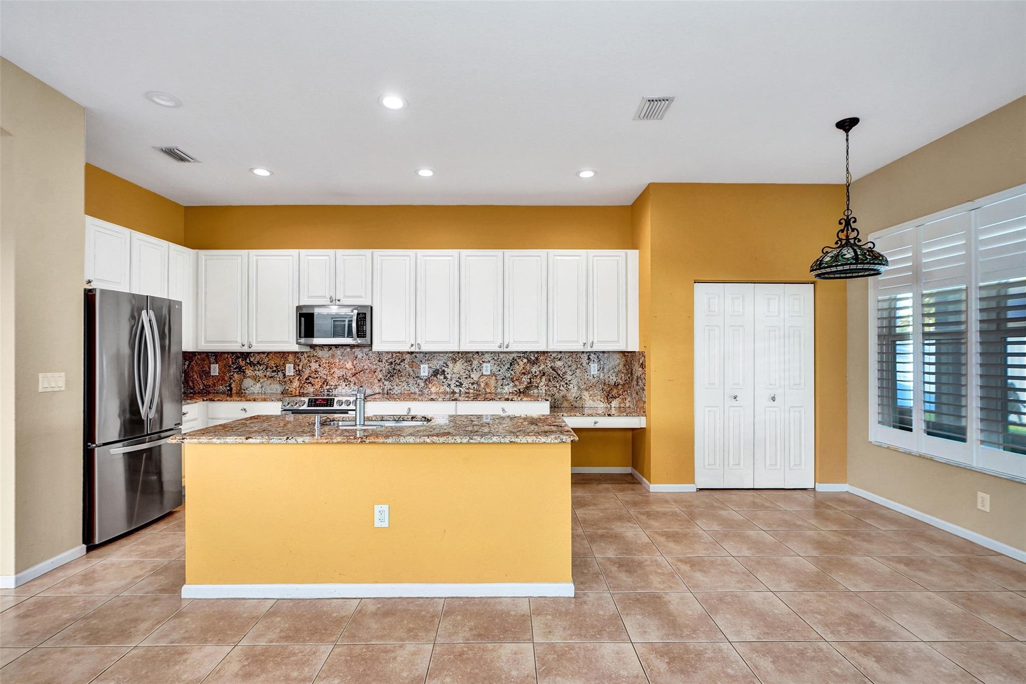 Pembroke Isles IV 163-22 - Residential