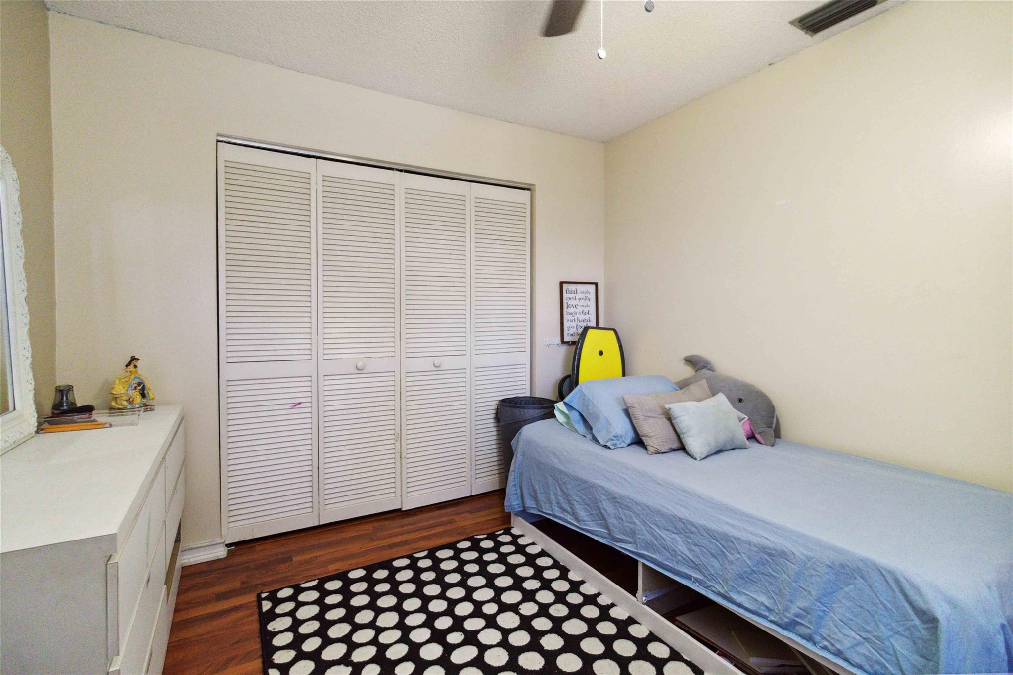 Club Quarters at RainTree - Residential