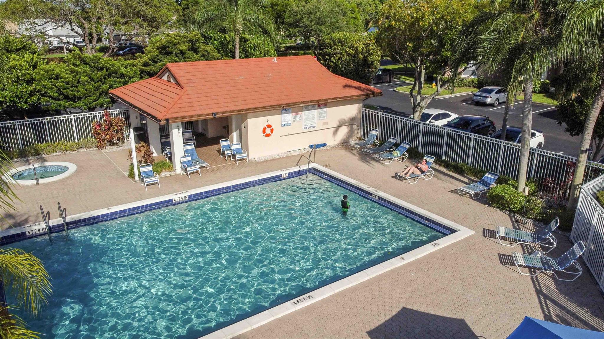 Club Quarters at RainTree - Residential