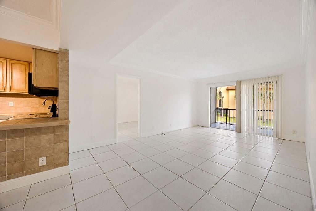 Photo of 470 NW 20th Street #204, Boca Raton, FL 33431 (MLS # F10536949)