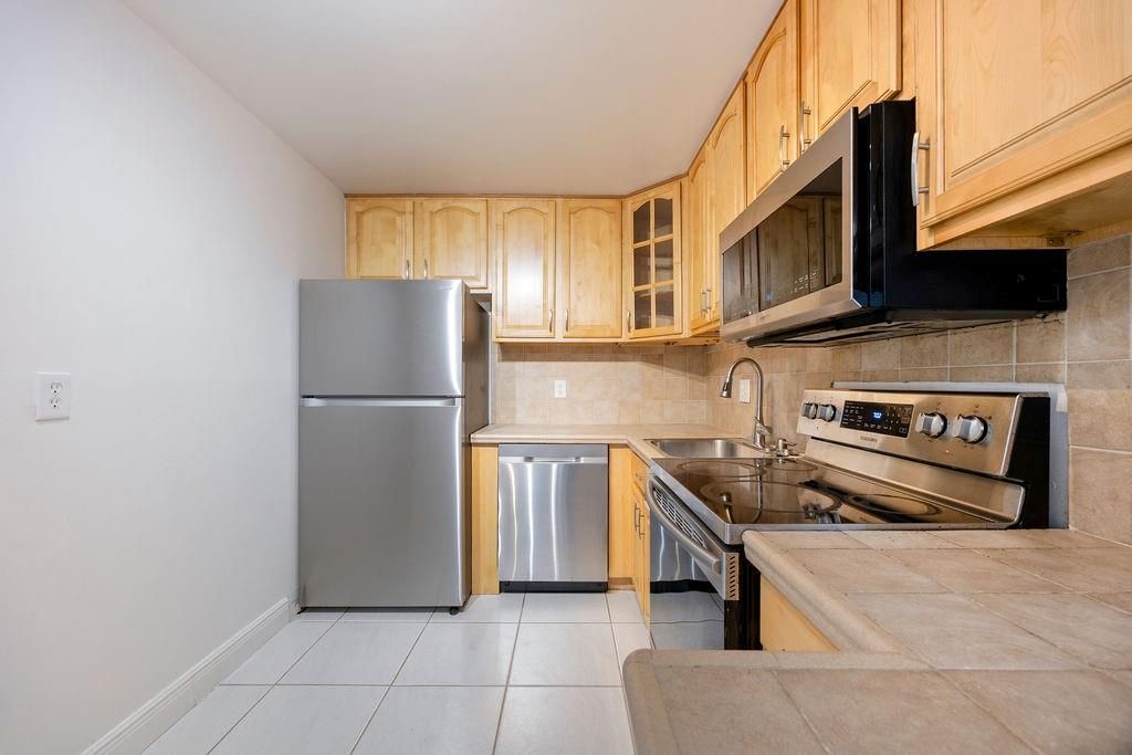 Photo of 470 NW 20th Street #204, Boca Raton, FL 33431 (MLS # F10536949)