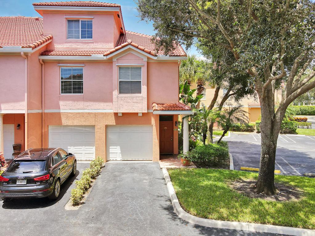 TIERRA VERDE - Residential