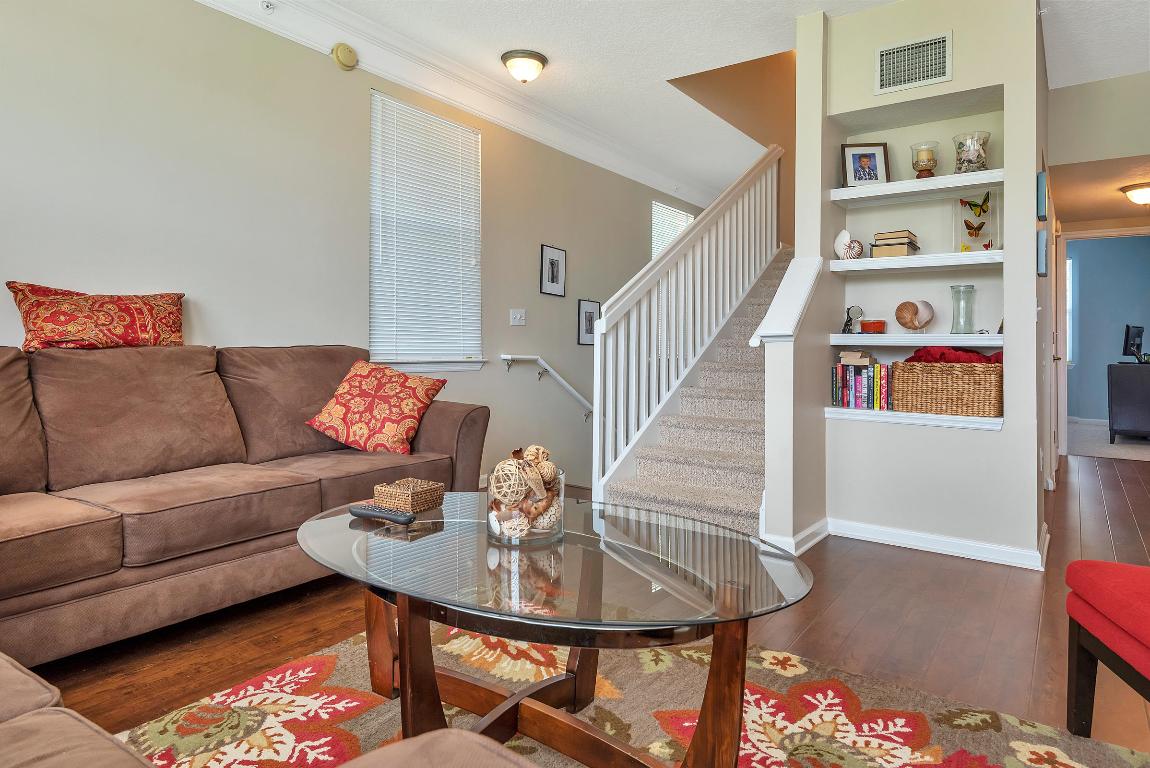 TIERRA VERDE - Residential